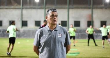 أوسكار رويز.. كرة القدم تفقد متعتها عند غياب الأخطاء التحكيمية في 2025