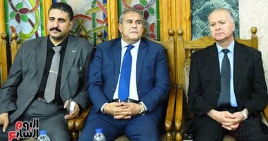 حضور طاهر أبو زيد ومرتجى وشوبير وأشرف زكى في واجب العزاء بوفاة والد العامرى.. صور