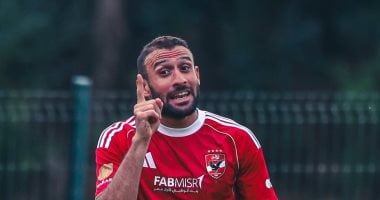 غيابات بالجملة.. العش وعمر كمال يقودان 11 لاعباً غائباً عن الأهلي أمام فاركو اليوم