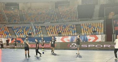 فرناندو باربيتو يتولى تدريب منتخب الناشئين خلال استعدادات بطولة العالم لكرة اليد 2025