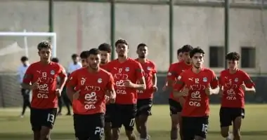 مباراة اليوم بكأس العالم.. منتخب مصر يرتدي الأحمر والأبيض ونيوزيلندا بالأسود