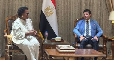 وزير الشباب والرياضة يلتقي شقيقة أمير الكويت لبحث سبل تعزيز الرياضة النسائية