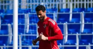 طبيب الأهلي يتفقد حالة الشناوي.. وخطة تأهيلية للمصابين 2025